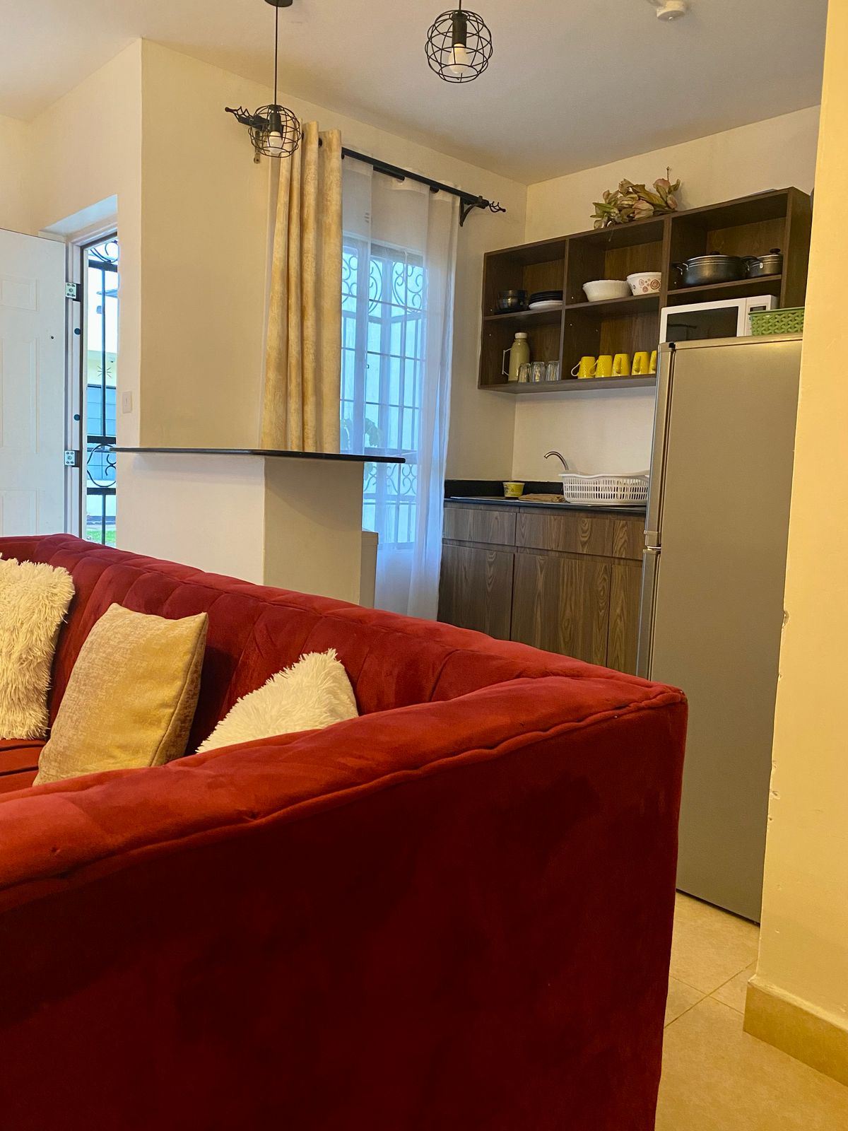 Modern 1 Bedroom Airbnb in Eldoret CBD Sosian Street near Naivas sokoni | Roomfinder