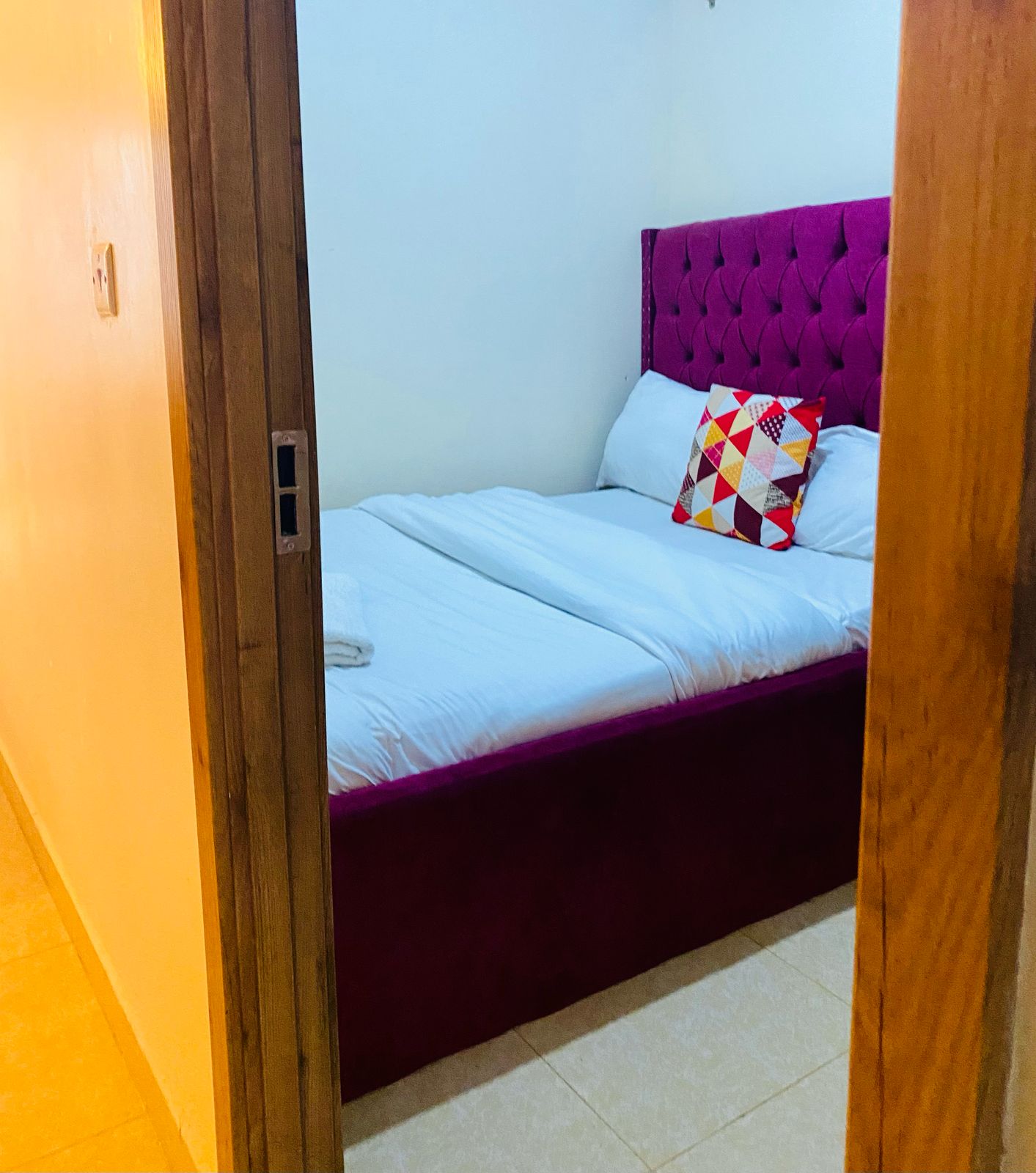 Modern Studio Airbnb in Eldoret CBD Sosian Street near Naivas sokoni | Roomfinder