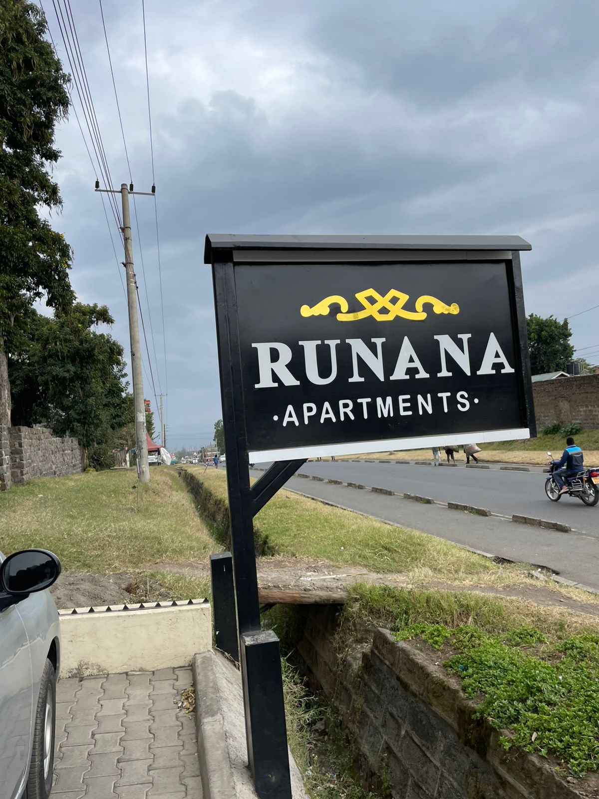 Spacious and magnificently designed 2 Bedrooms AirBnB in Nakuru Section 58 | Roomfinder