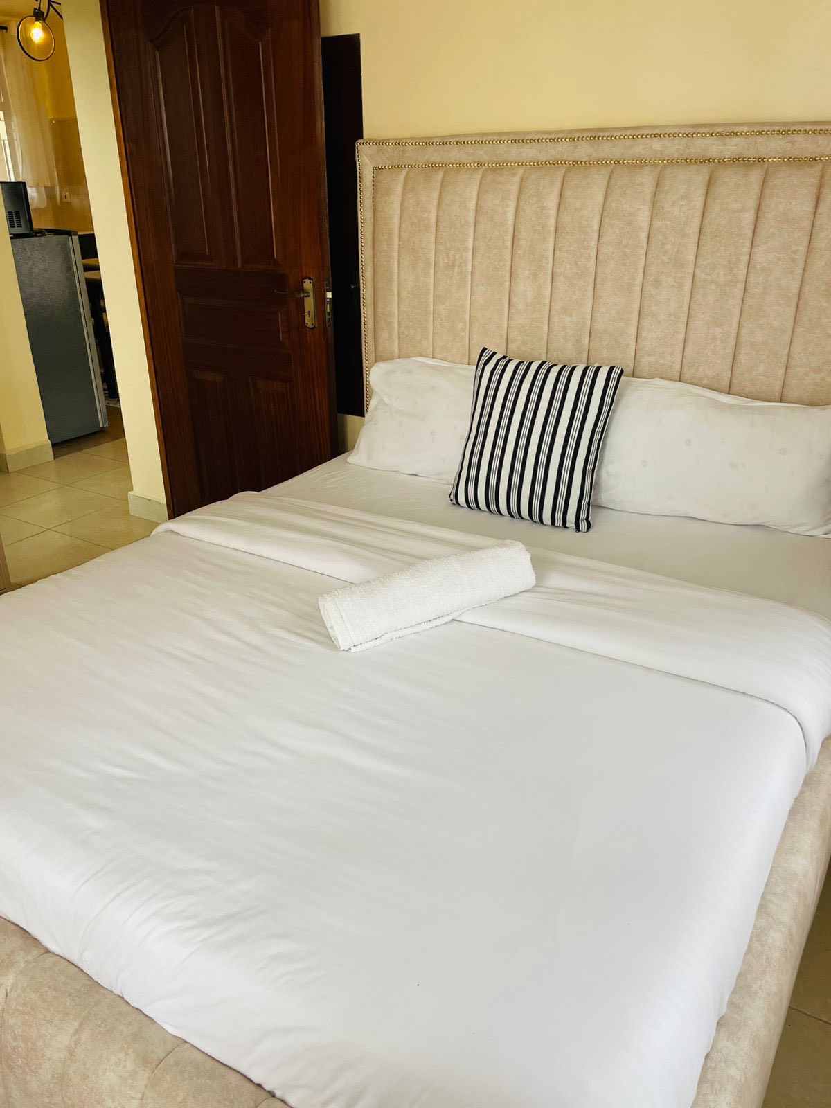 Spacious and magnificently designed 2 Bedrooms AirBnB in Nakuru Section 58 | Roomfinder