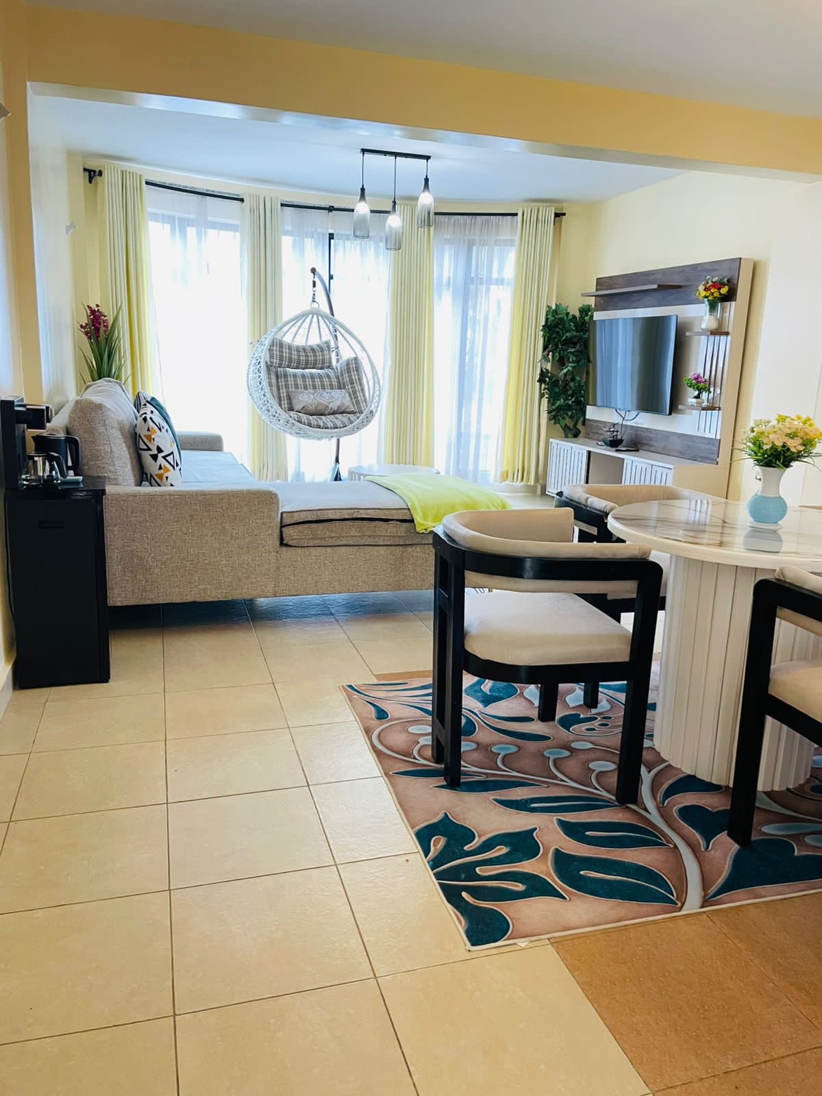 Spacious and magnificently designed 3 Bedrooms AirBnB in Nakuru Section 58 | Roomfinder