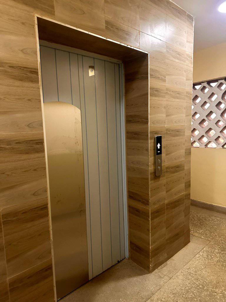 Executively Furnished 1 Bedroom Airbnb available in Kisumu Makasembo estate next to Polyview estate | Roomfinder