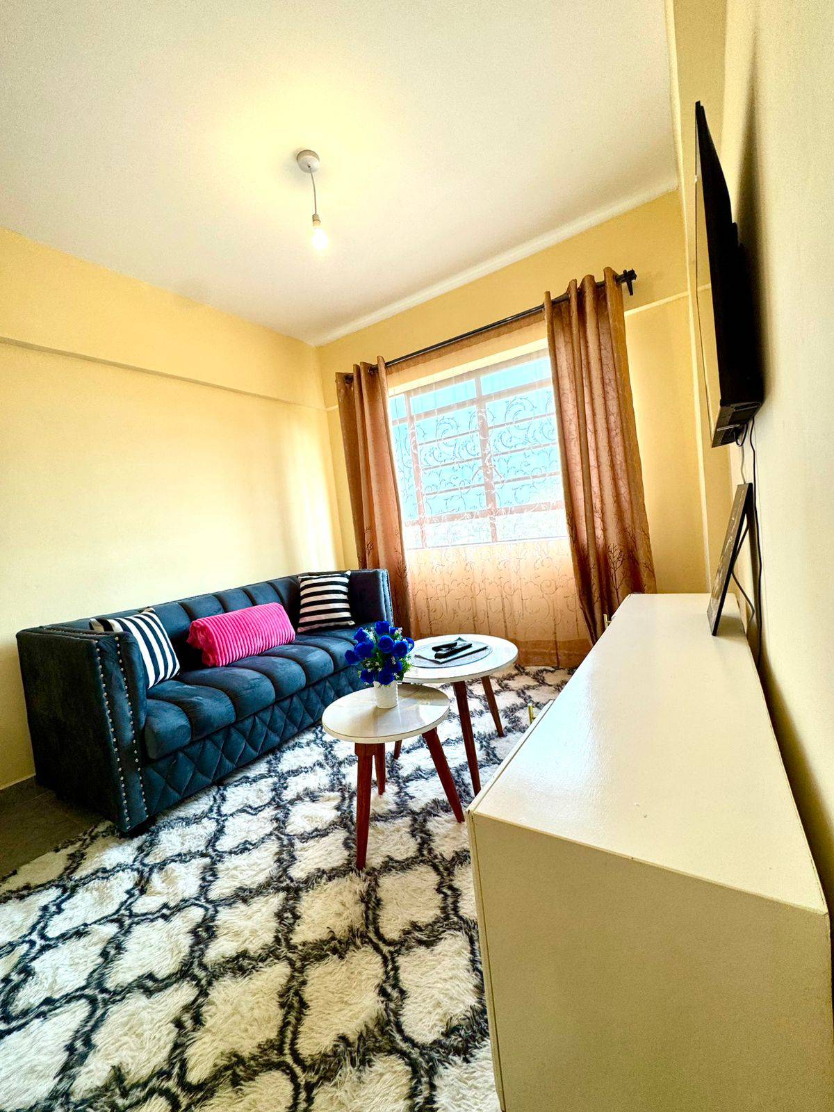 Executively Furnished 1 Bedroom Airbnb available in Kisumu Makasembo estate next to Polyview estate | Roomfinder