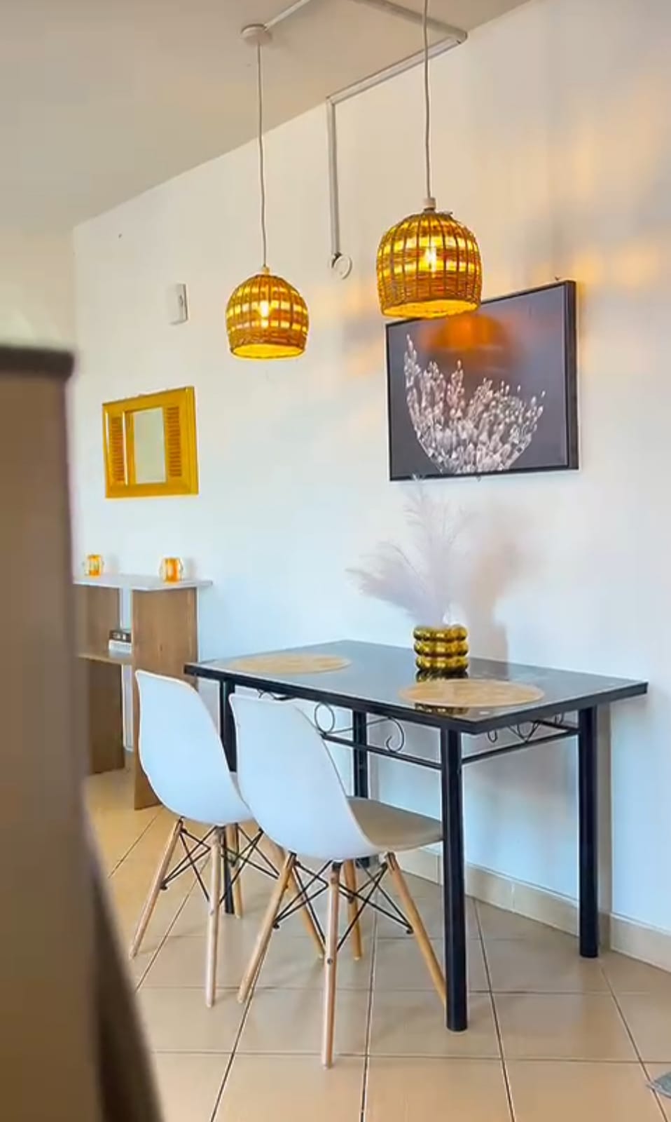 Luxurious 1 Bedroom with 2 beds Bamburi, Mombasa | Roomfinder