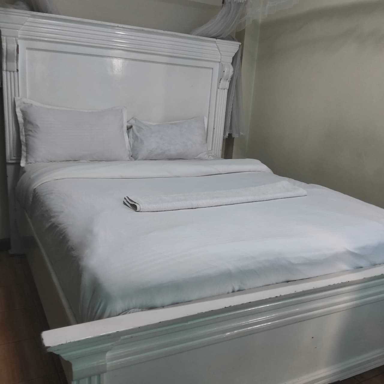  Airbnb studio apartment in Nairobi, along 21 Kipande Road in Ngara