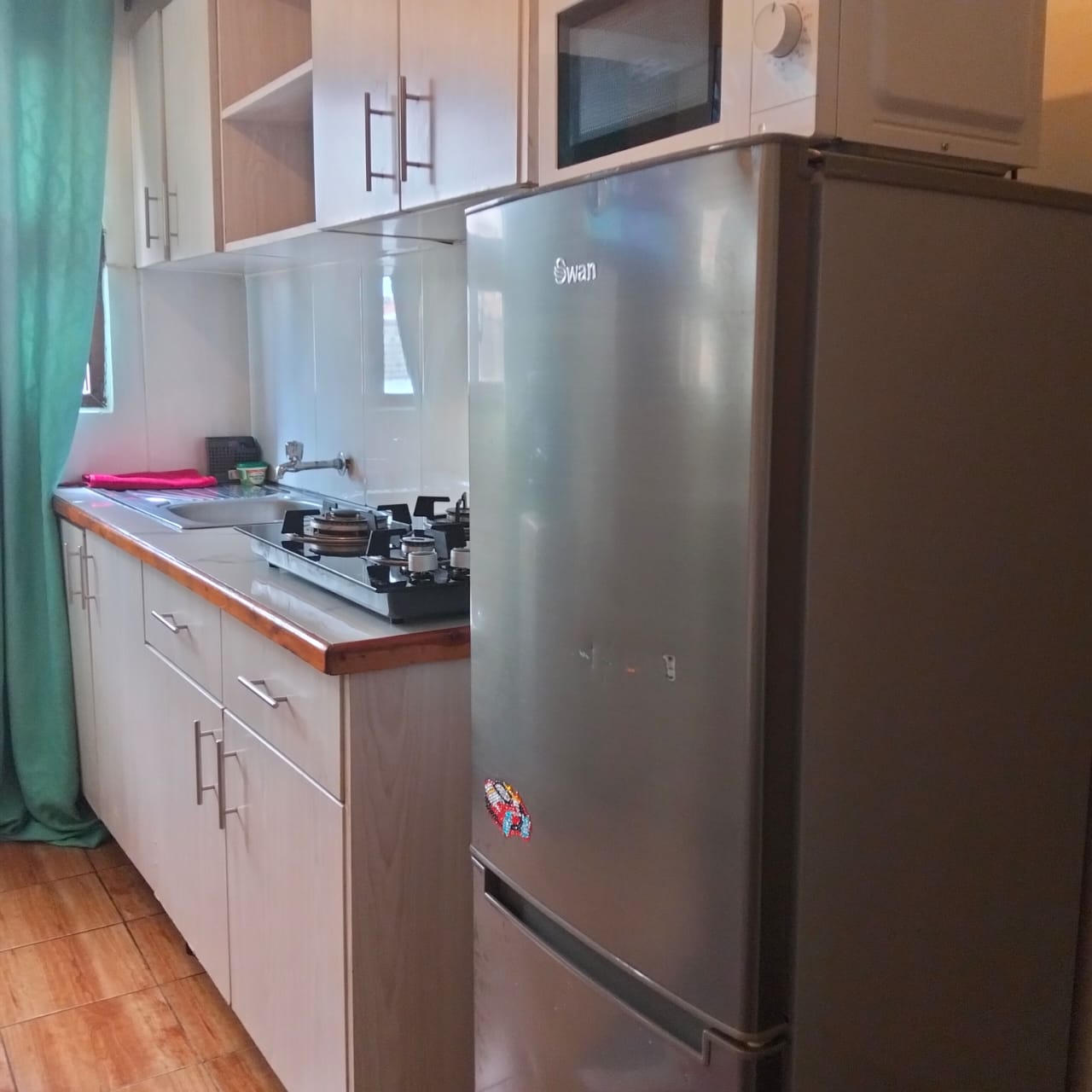 Modern Airbnb studio apartment in Nairobi, along 21 Kipande Road in Ngara | Roomfinder